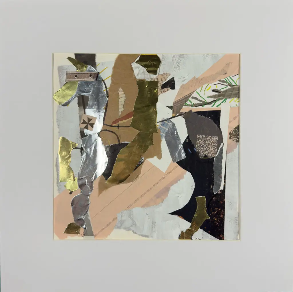 Abstrakte Collage mit Gold- und Silberfolie sowie Papierfragmenten, figurative Anmutung eines Reiters